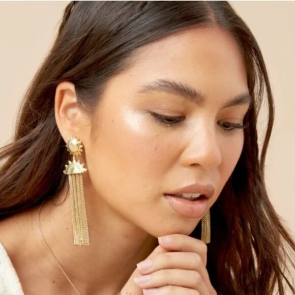 New Kendra Scott Earrings Gold Sienna Sun Statement Dangle NWT - Picture 1 of 7